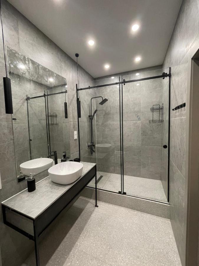 Apartment Florence Моря 600 Метров Актау Екстер'єр фото